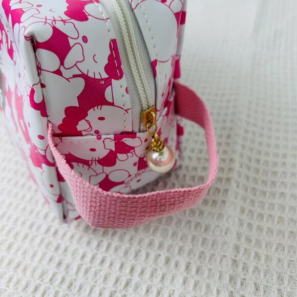 471  HelloKitty Portable Handheld Organizer Cosmetic Bag - Picture 2 of 6